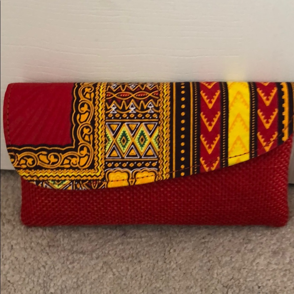 African clutch